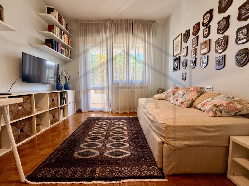 ABANO TERME - Nel rinomato quartiere residenziale di San Lorenzo ad Abano Terme, proponiamo in ve...