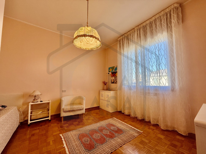 ABANO TERME - Nel rinomato quartiere residenziale di San Lorenzo ad Abano Terme, proponiamo in ve...