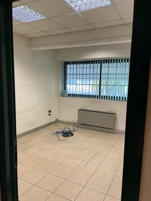 Bovolenta Ufficio in affitto di circa 100 mq. L'immobile si presenta con spazi ampi e luminosi, i...
