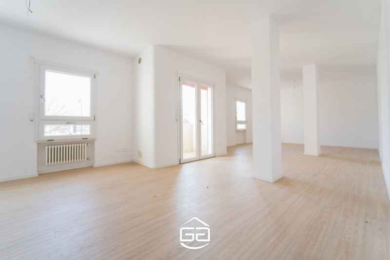 Stai cercando la casa dei tuoi sogni in un contesto esclusivo e raffinato? Abbiamo la soluzione p...