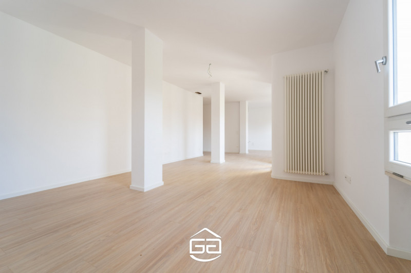 Stai cercando la casa dei tuoi sogni in un contesto esclusivo e raffinato? Abbiamo la soluzione p...