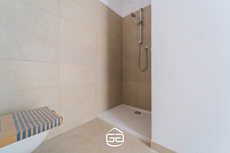 Stai cercando la casa dei tuoi sogni in un contesto esclusivo e raffinato? Abbiamo la soluzione p...