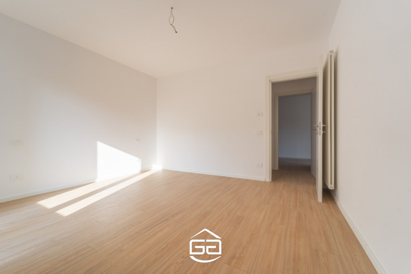 Stai cercando la casa dei tuoi sogni in un contesto esclusivo e raffinato? Abbiamo la soluzione p...