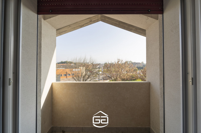 Stai cercando la casa dei tuoi sogni in un contesto esclusivo e raffinato? Abbiamo la soluzione p...