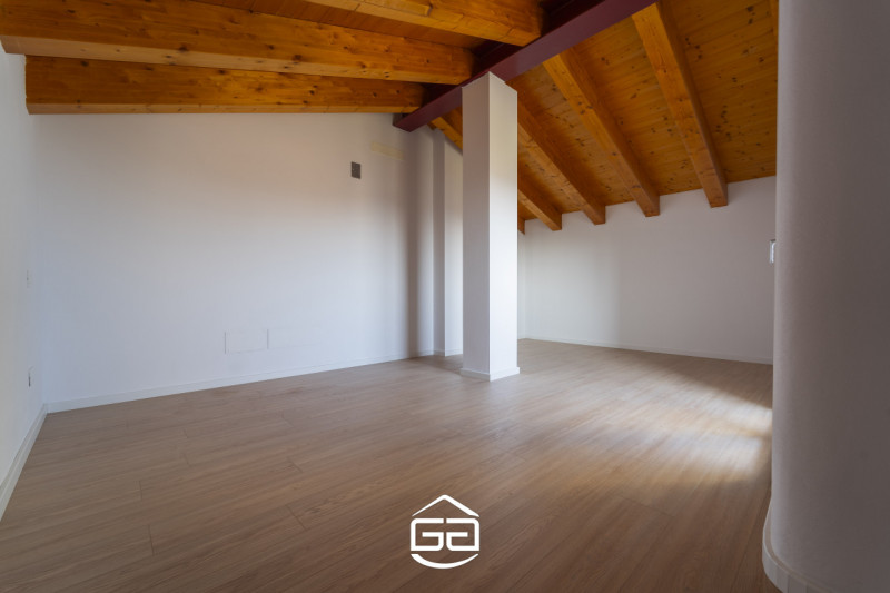 Stai cercando la casa dei tuoi sogni in un contesto esclusivo e raffinato? Abbiamo la soluzione p...