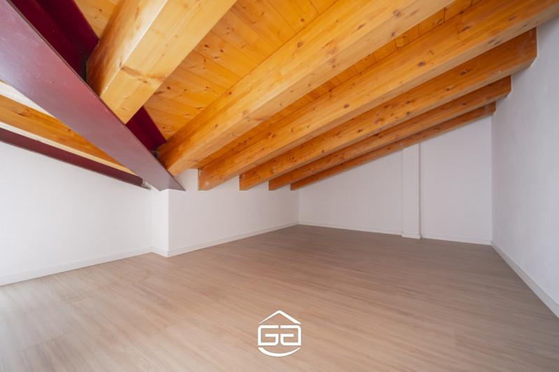 Stai cercando la casa dei tuoi sogni in un contesto esclusivo e raffinato? Abbiamo la soluzione p...