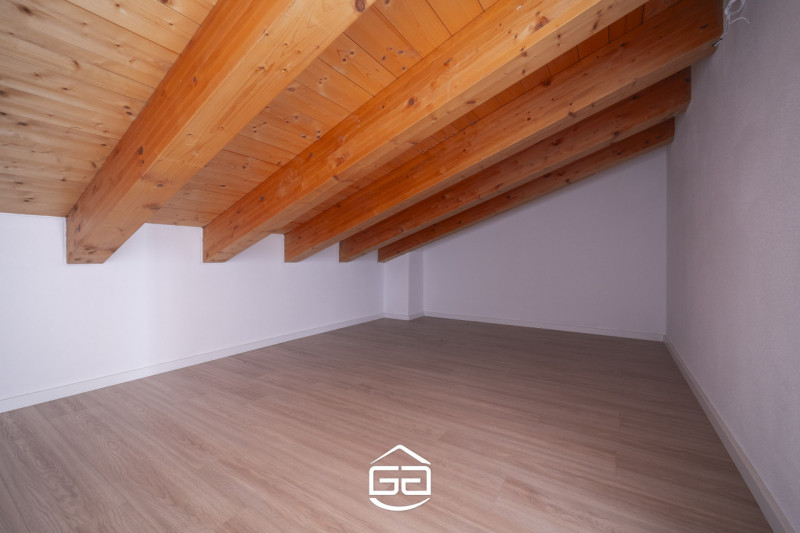 Stai cercando la casa dei tuoi sogni in un contesto esclusivo e raffinato? Abbiamo la soluzione p...