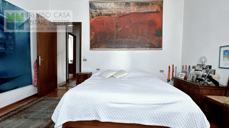 In contesto residenziale di pregio, in zona particolarmente interessante, ovvero nell'immediato f...