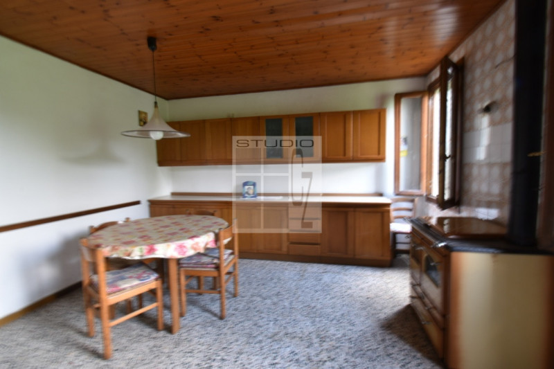 Proponiamo in vendita lotto di TERRENO AGRICOLO dalle metrature generose (ca. 30.000 metri quadri...