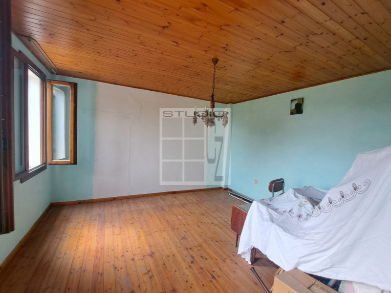 Proponiamo in vendita lotto di TERRENO AGRICOLO dalle metrature generose (ca. 30.000 metri quadri...