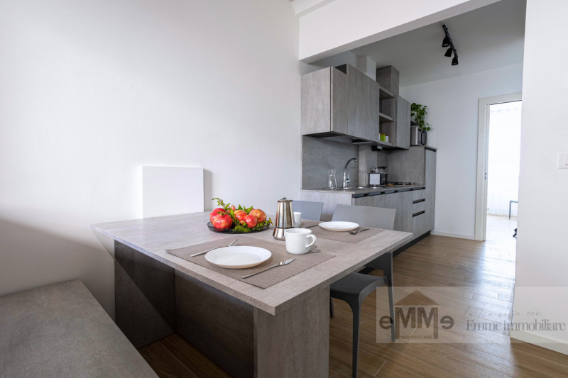 ABANO TERME In vendita ad Abano Terme, nella zona Sacro Cuore, proponiamo un delizioso appartamen...