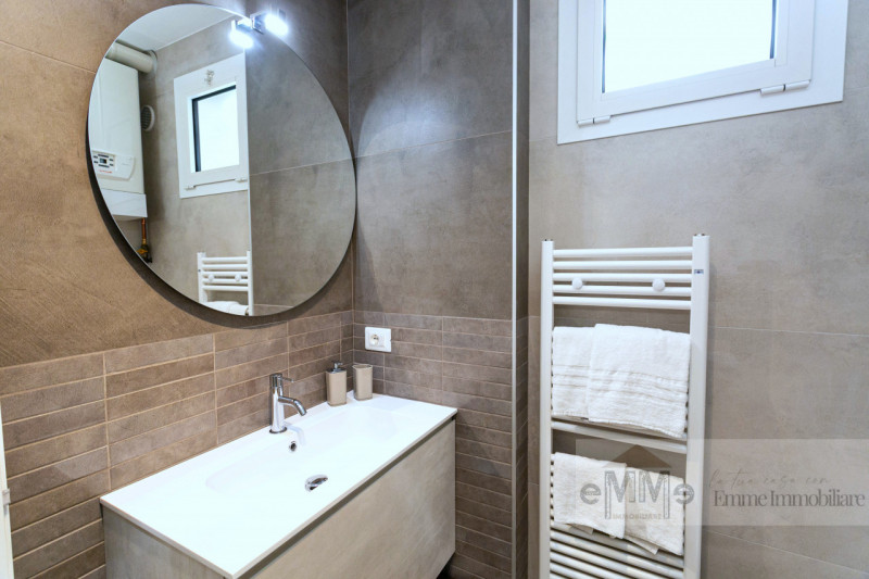 ABANO TERME In vendita ad Abano Terme, nella zona Sacro Cuore, proponiamo un delizioso appartamen...