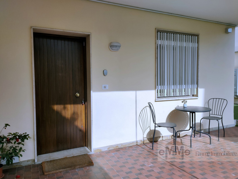 ABANO TERME In vendita ad Abano Terme, nella zona Sacro Cuore, proponiamo un delizioso appartamen...