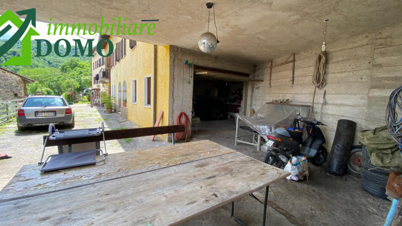 Case, Appartamenti, Ville, Attici, Loft in Vendita a Valli del Pasubio
