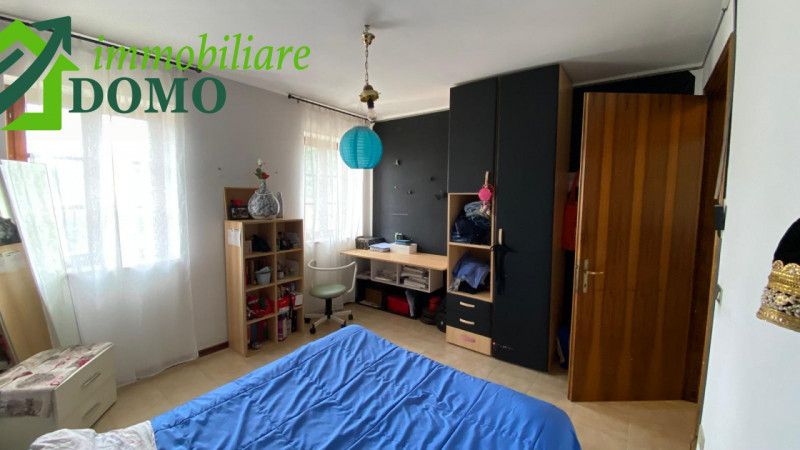 VALLI DEL PASUBIO:CASA AFFIANCATA DI TESTA CON INGRESSO INDIPENDENTE E GIARDINO E GARAGE €132.000...