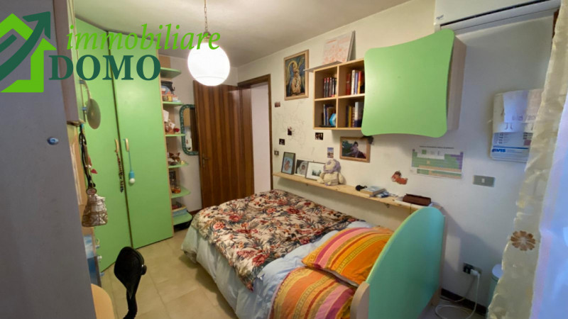 VALLI DEL PASUBIO:CASA AFFIANCATA DI TESTA CON INGRESSO INDIPENDENTE E GIARDINO E GARAGE €132.000...