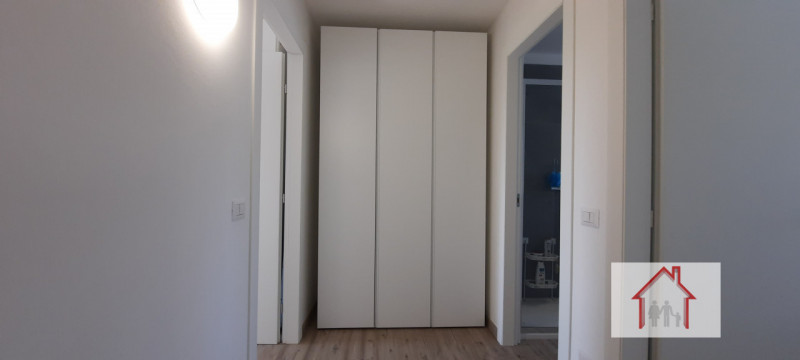 L'Agenzia Luxor è entusiasta di presentarvi una splendida casa a schiera porzione centrale, situa...