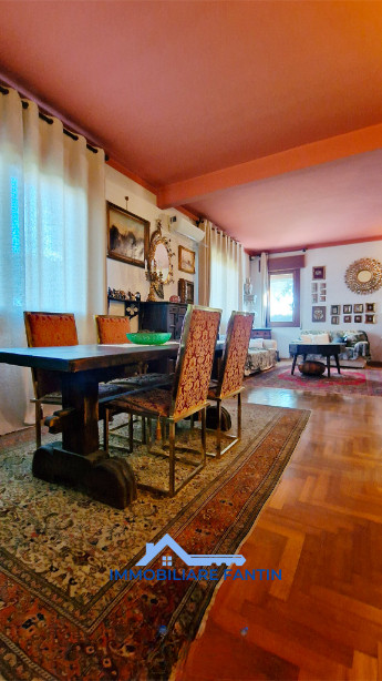 Treviso, zona Ghirada. Codice RA2. A pochi minuti dal Centro Storico di Treviso, proponiamo casa ...