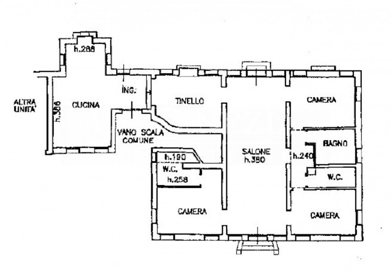 Ca' Venezia immobiliare è orgogliosa di proporre questo magnifico appartamento completamente rest...