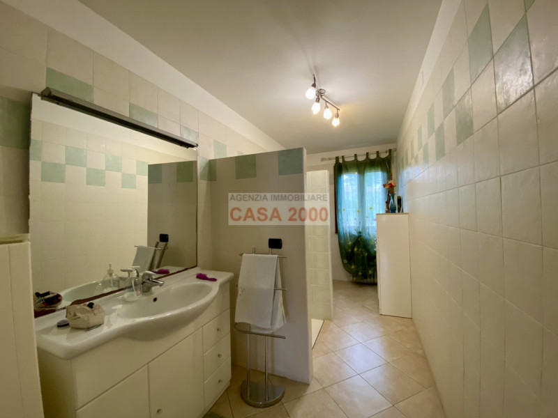 Scopri il fascino della tradizione rustica con questo splendido agriturismo situato a Villa del C...