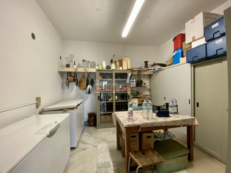 Scopri il fascino della tradizione rustica con questo splendido agriturismo situato a Villa del C...