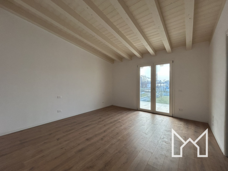 TRAVETTORE- Inserita in un quartiere di nuova costruzione comoda al centro e vicina a Bassano, pr...