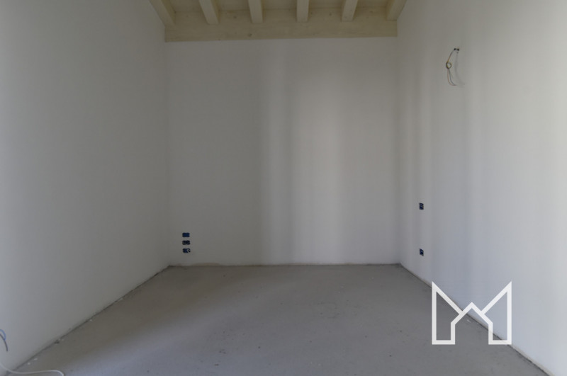 TRAVETTORE- Inserita in un quartiere di nuova costruzione comoda al centro e vicina a Bassano, pr...