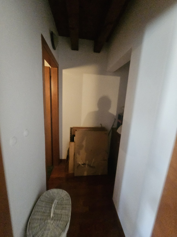 Nel cuore pulsante del centro storico di Padova, si presenta un'opportunità unica: un magnifico p...