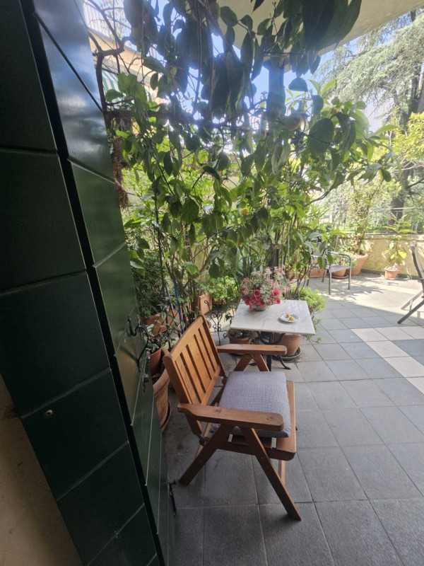 Nel cuore pulsante del centro storico di Padova, si presenta un'opportunità unica: un magnifico p...