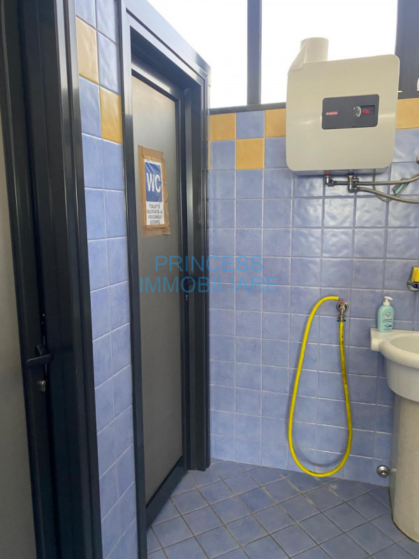 Nel cuore della zona industriale di Breganze affittasi a consolidata azienda capannone di 500 mq ...