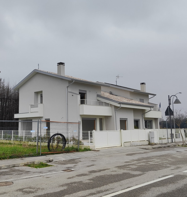 Campodoro - Pronta Consegna 

Scopri la tua nuova casa ideale nella splendida zona di Campodoro! ...