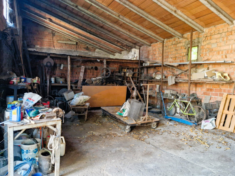 A brevissima distanza da Anguillara Veneta ed Agna, proponiamo immobili con una superficie totale...