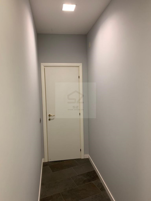 PADOVA-GUIZZA

In zona centrale del quartiere proponiamo negozio vetrinato di 73 metri quadrati c...