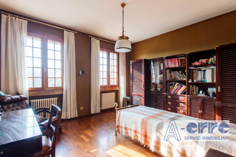 A San Zenone degli Ezzelini, in posizione riservata ma comoda ai principali collegamenti, proponi...