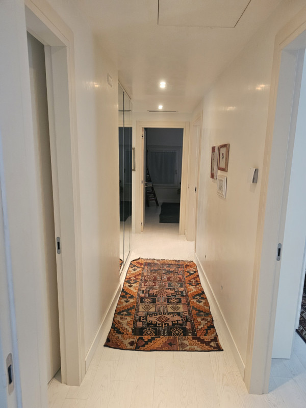 In esclusiva posizione nel cuore della città di Padova, nella rinomata zona delle Piazze, con gar...