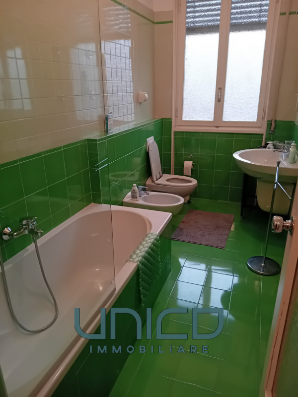 AFFITTO STAGIONALE - DISPONIBILE DA SETTEMBRE 2026 In affitto a Rapallo, in Via Baisi proponiamo ...