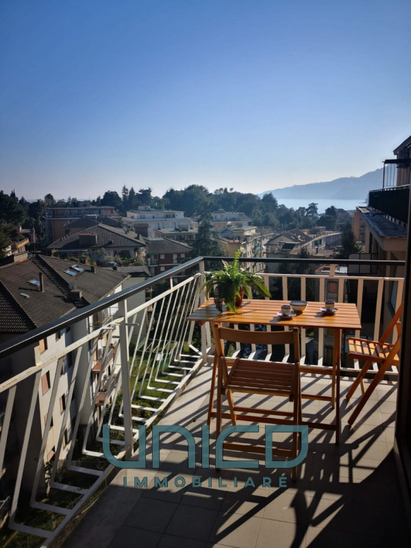 AFFITTO STAGIONALE - DISPONIBILE DA SETTEMBRE 2026 In affitto a Rapallo, in Via Baisi proponiamo ...