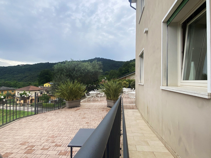 Ottima opportunità ad Arcugnano: rinomato e ben curato ristorante con grande appartamento al pian...