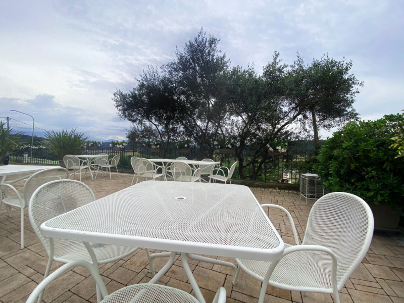 Ottima opportunità ad Arcugnano: rinomato e ben curato ristorante con grande appartamento al pian...