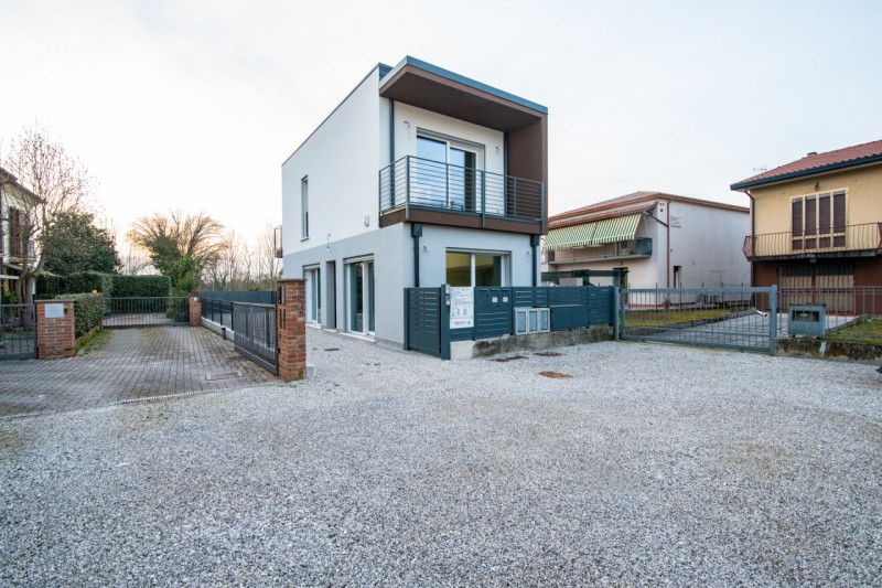 Se stai cercando una casa nuova, indipendente e pronta ad accompagnare ogni fase della tua vita f...