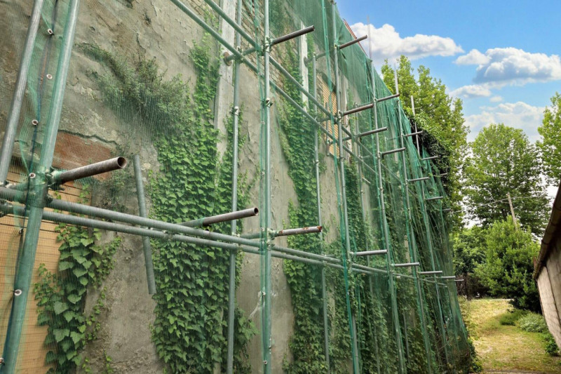 Quest’immobile viene venduto tramite asta online.

NON E’ POSSIBILE EFFETTUARE SOPRALLUOGHI IN QU...