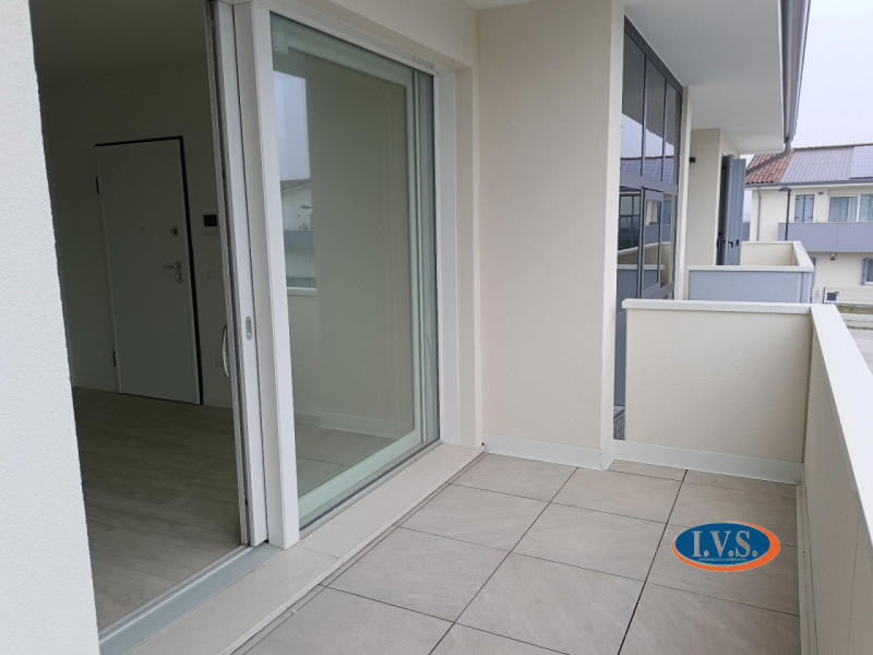 MONTEGALDA (VI): In tranquilla zona residenziale vendesi appartamento BICAMERE al primo piano in ...