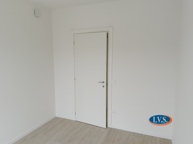 MONTEGALDA (VI): In tranquilla zona residenziale vendesi appartamento BICAMERE al primo piano in ...