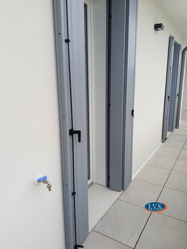 MONTEGALDA (VI): In tranquilla zona residenziale vendesi appartamento BICAMERE al primo piano in ...