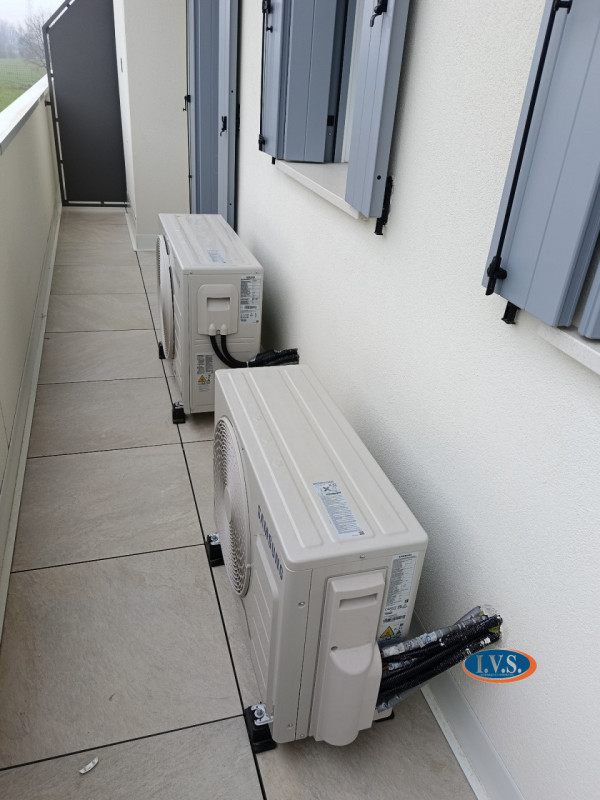 MONTEGALDA (VI): In tranquilla zona residenziale vendesi appartamento BICAMERE al primo piano in ...