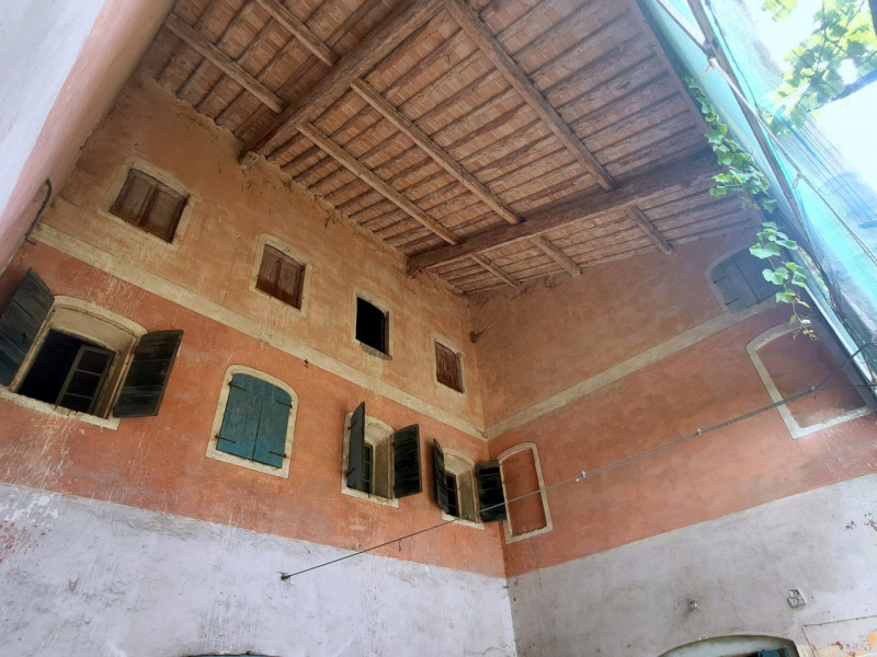 ROVOLON - Bastia - In una posizione residenziale strategica, comoda alle arterie principali e ai ...