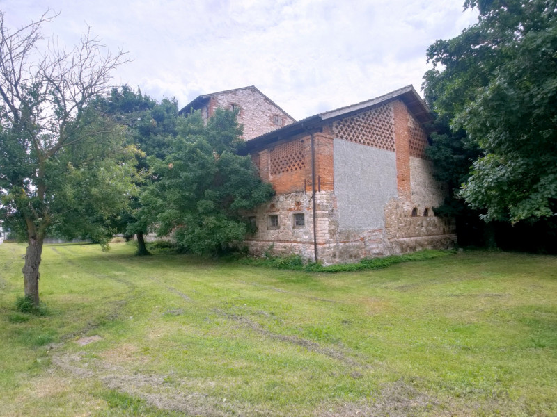 ROVOLON - Bastia - In una posizione residenziale strategica, comoda alle arterie principali e ai ...