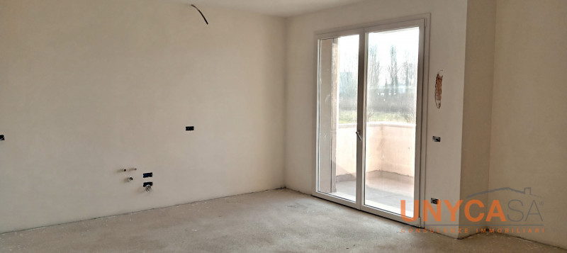 Padova, zona Mortise, comodi al centro città, sole 4 unità abitative, appartamenti da 3 camere ed...