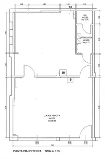Cerchi uno spazio commerciale che possa dare la massima visibilità alla tua attività? Questo nego...
