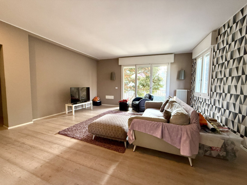 SS.TRINITA' A pochi minuti dalla piazzetta Buonarroti, splendida bifamiliare in orizzontale di ci...